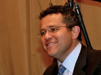 Jeffrey Toobin Leaves CNN